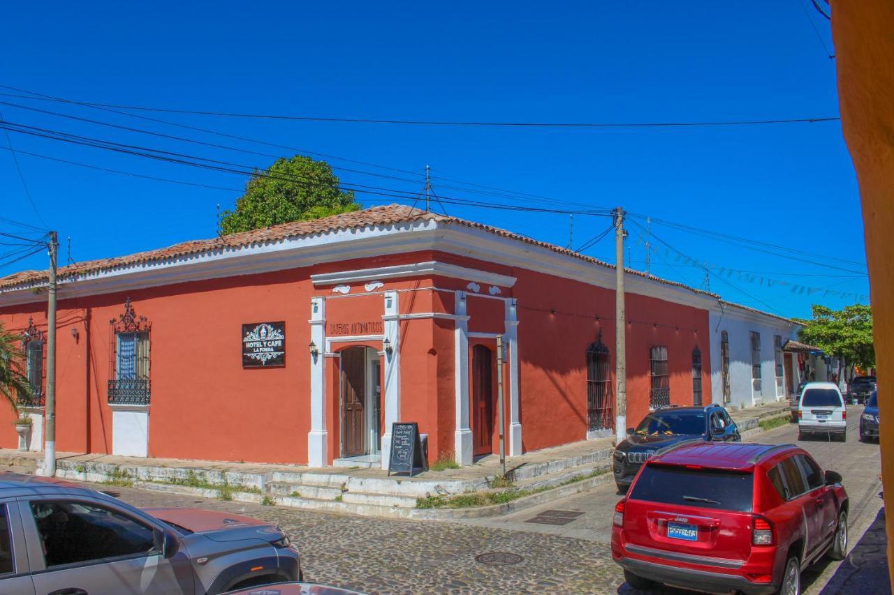 Hotel Y Cafe Ixmati Suchitoto 外观 照片