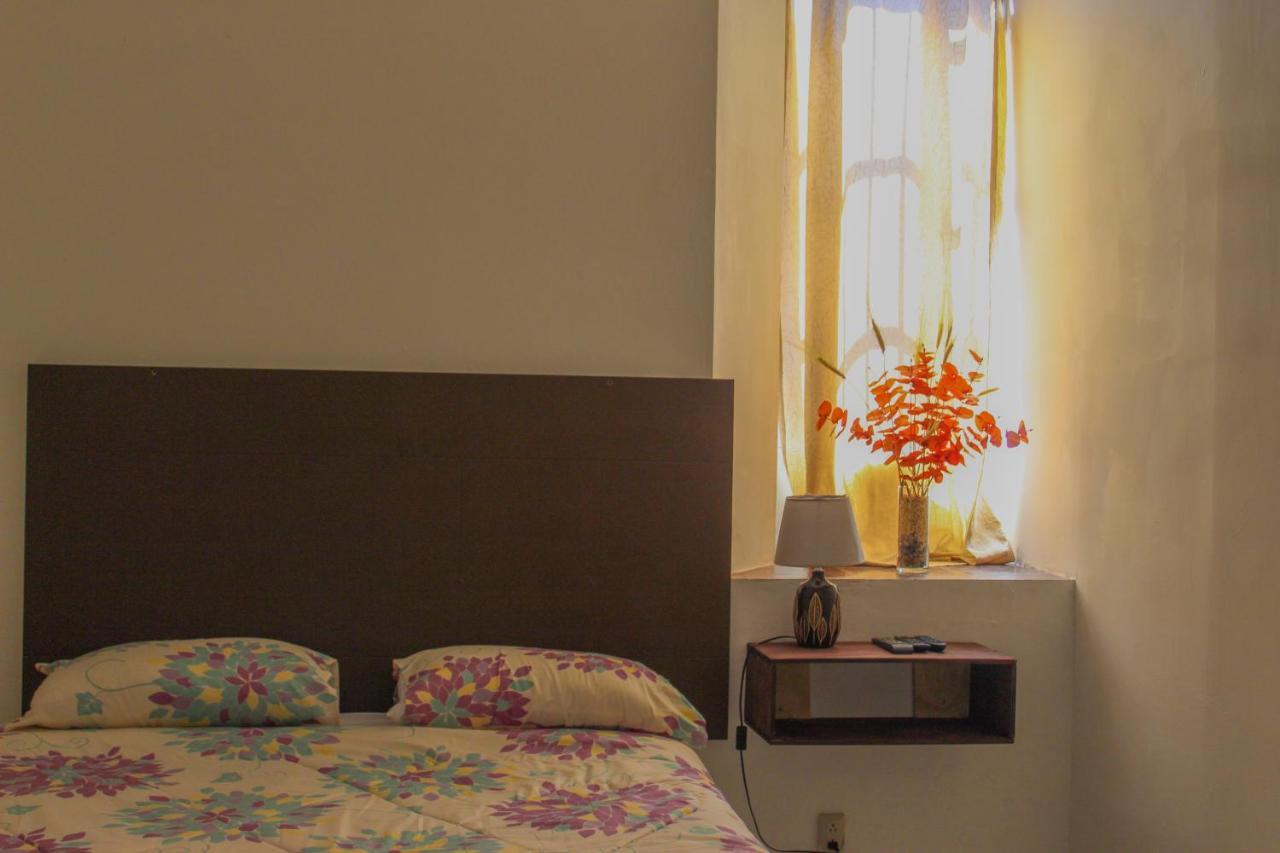 Hotel Y Cafe Ixmati Suchitoto 外观 照片