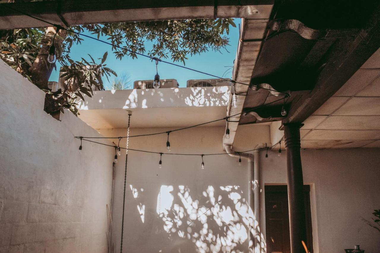 Hotel Y Cafe Ixmati Suchitoto 外观 照片