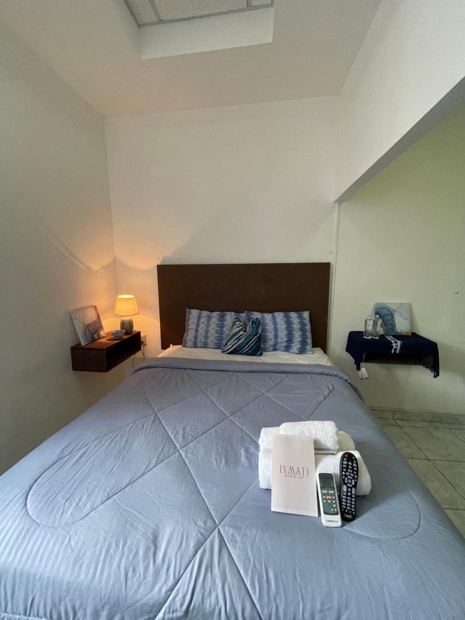 Hotel Y Cafe Ixmati Suchitoto 外观 照片