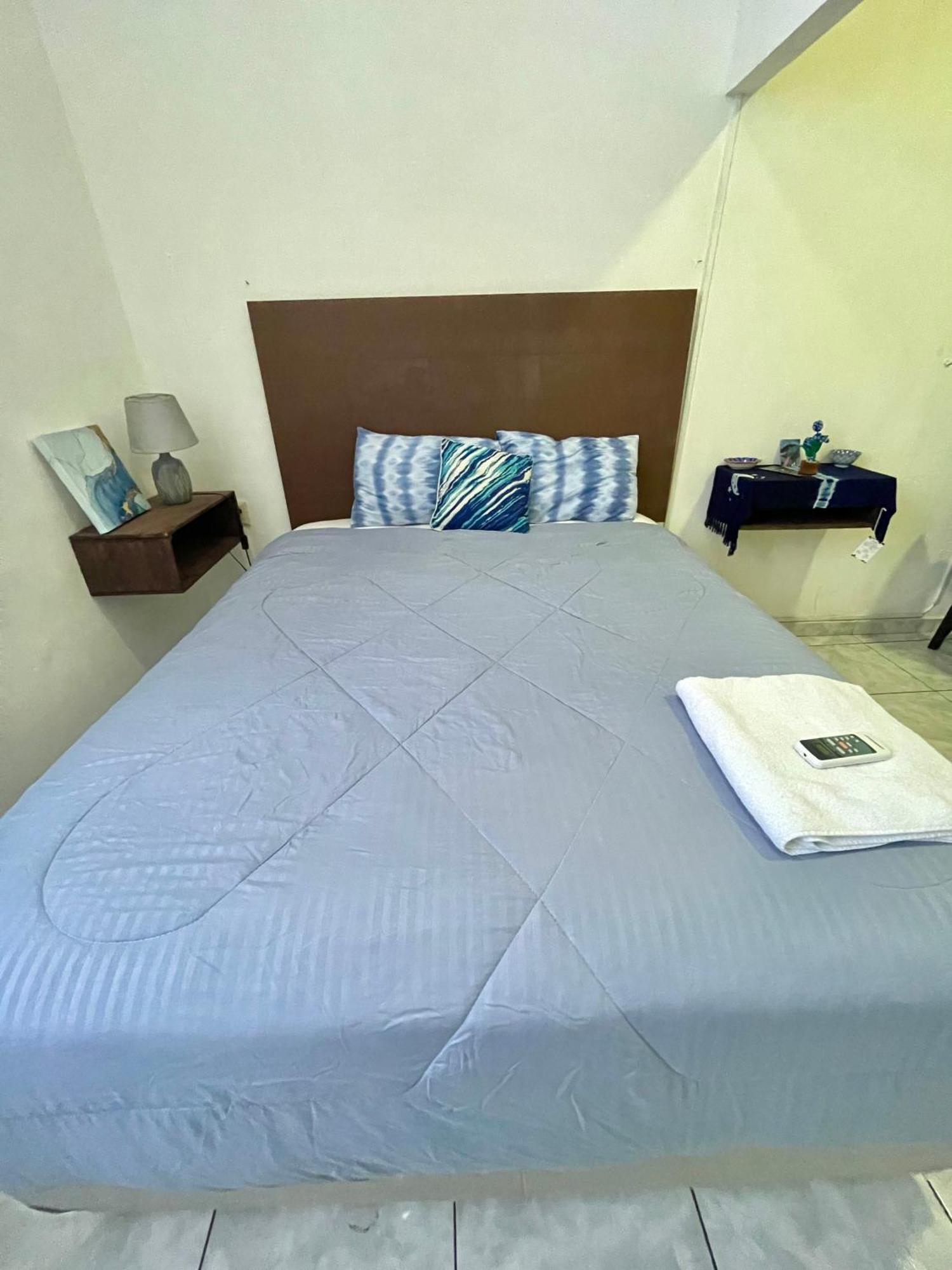 Hotel Y Cafe Ixmati Suchitoto 外观 照片